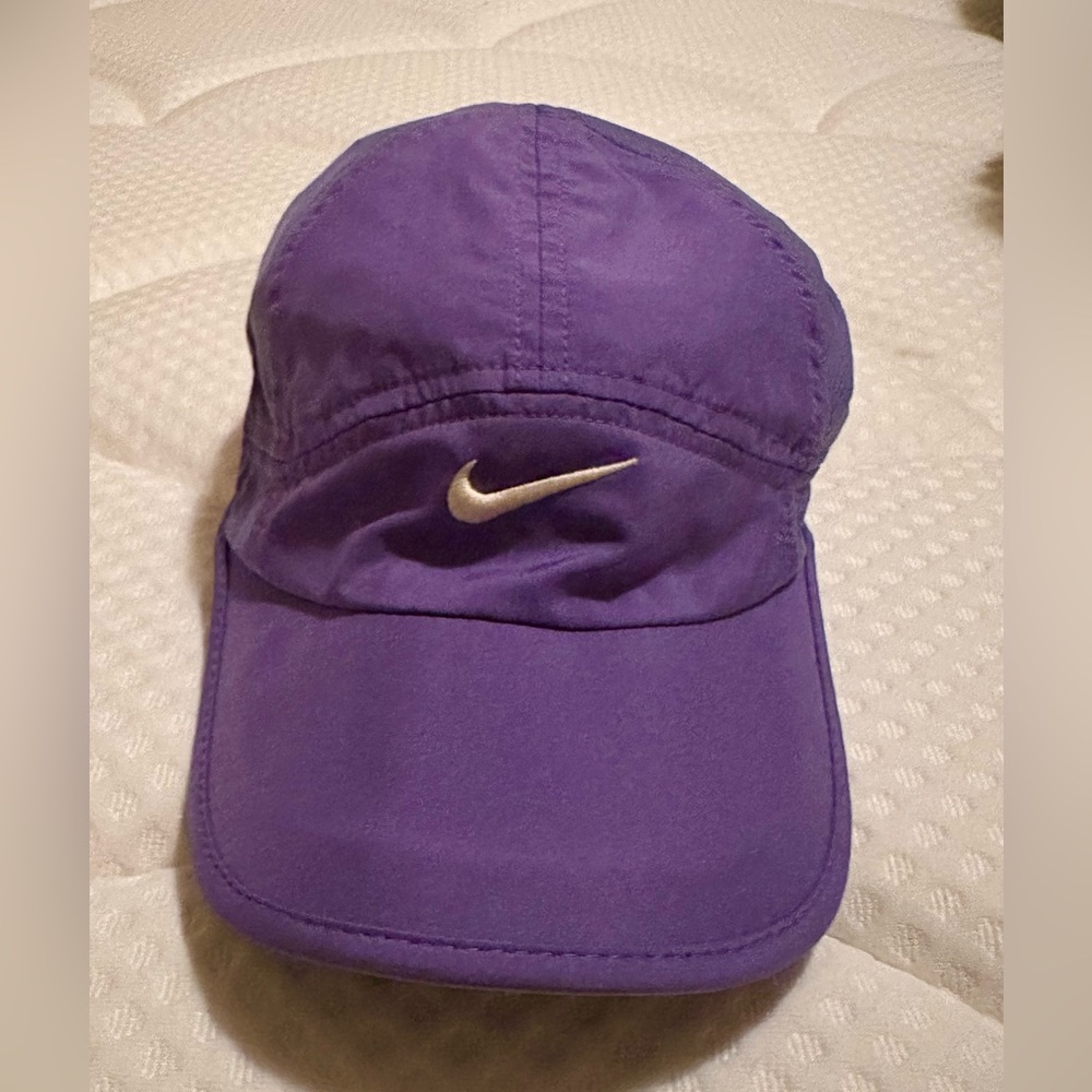 Nike Featherlight Dri-FIT Purple Hat